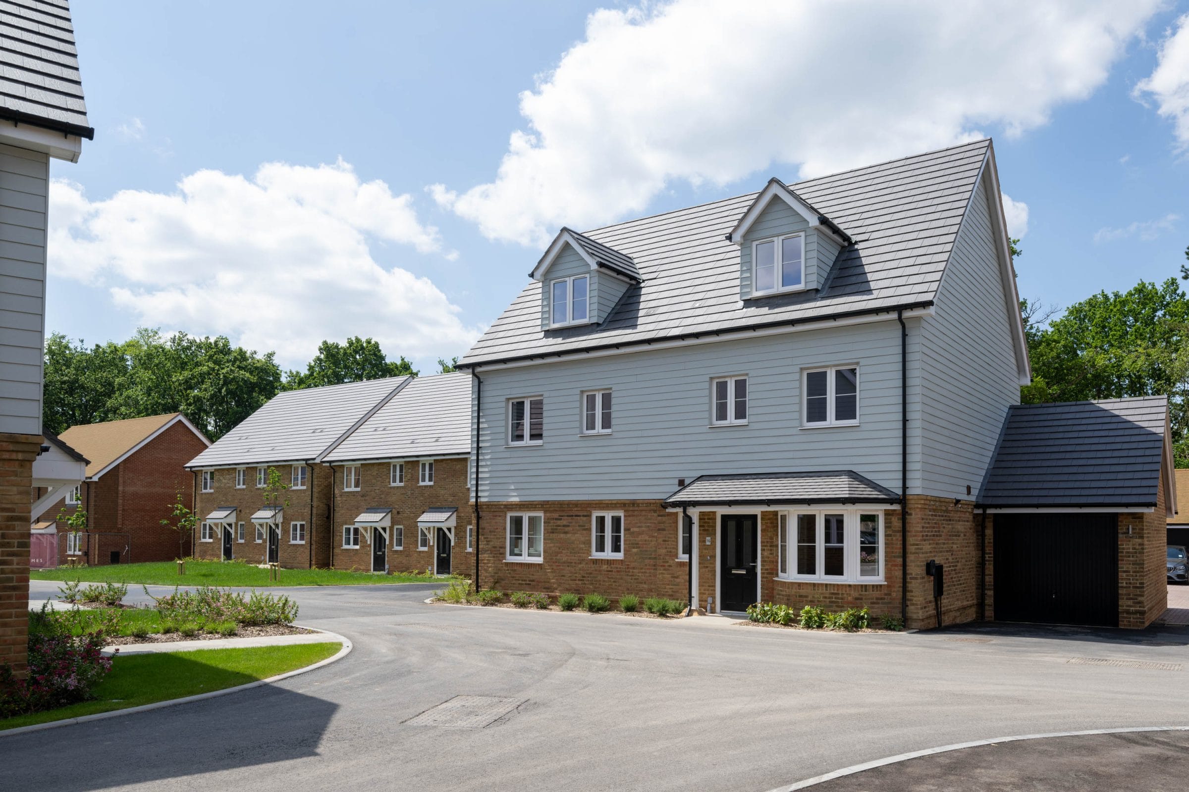 Exceptional new homes at Evelyn Gardens, Felbridge - Antler Homes